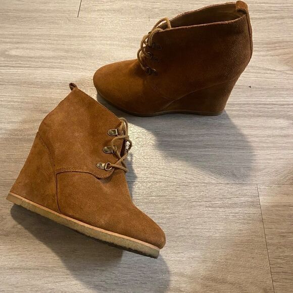 Steve Madden Tanngoo chestnut brown suede high wedge laced up shoe size 9 - Picture 1 of 9